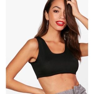 Boohoo “Emma Basic Extreme Crop Bralet”